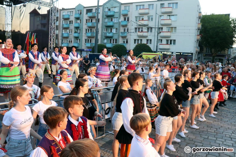 61/61 Koncert otwarcia 27. Festiwalu Tańca Folk Przystań w Gorzowie