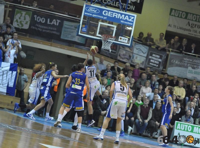 19/43 KSSSE AZS PWSZ Gorzów - Lotos Gdynia 81:63 (25:20, 28:14, 13:19, 15:10)