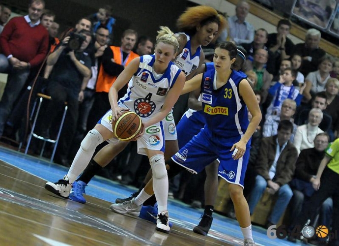 30/43 KSSSE AZS PWSZ Gorzów - Lotos Gdynia 81:63 (25:20, 28:14, 13:19, 15:10)