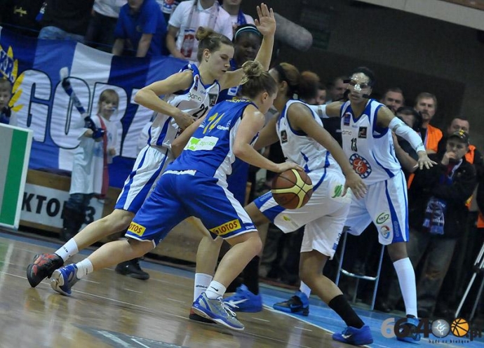 33/43 KSSSE AZS PWSZ Gorzów - Lotos Gdynia 81:63 (25:20, 28:14, 13:19, 15:10)