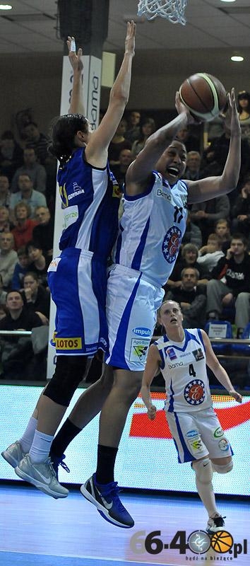 35/43 KSSSE AZS PWSZ Gorzów - Lotos Gdynia 81:63 (25:20, 28:14, 13:19, 15:10)