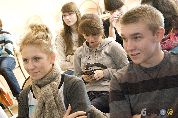 8/15 Gorzów ZS Ekonomicznych: Zajęcia PO z przedstawicielami Żandarmerii Wojskowej