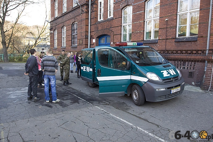 14/15 Gorzów ZS Ekonomicznych: Zajęcia PO z przedstawicielami Żandarmerii Wojskowej