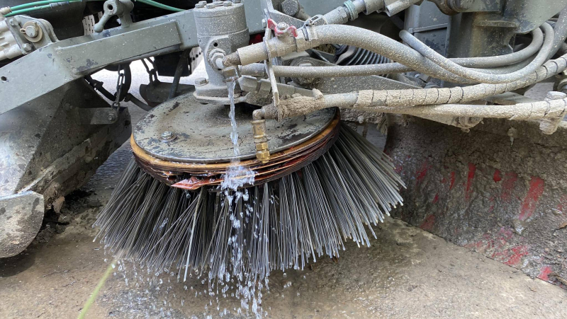 7/7 Sprzątanie ul. Warszawskiej po burzy