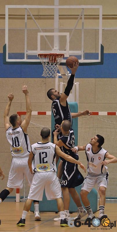 10/55 GKK I LO Gorzów - Księżak Łowicz 83:124 (30:35, 10:38, 26:28, 17:23)