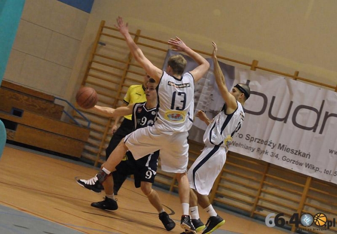 44/55 GKK I LO Gorzów - Księżak Łowicz 83:124 (30:35, 10:38, 26:28, 17:23)