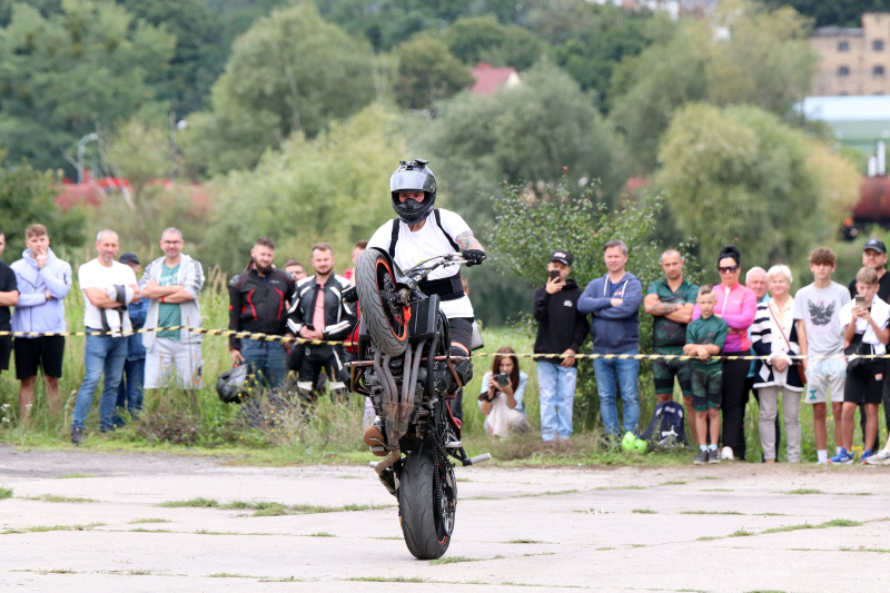 7/44 Stunt po gorzowsku. Tak bawili się motocykliści