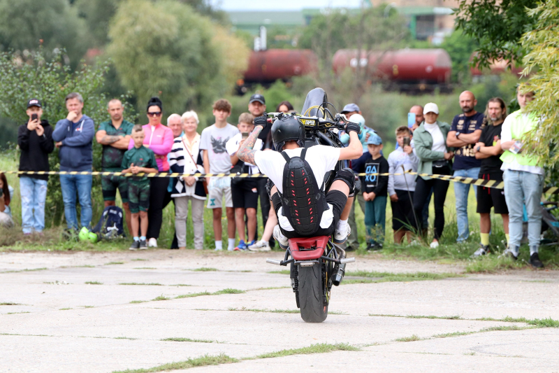 10/44 Stunt po gorzowsku. Tak bawili się motocykliści