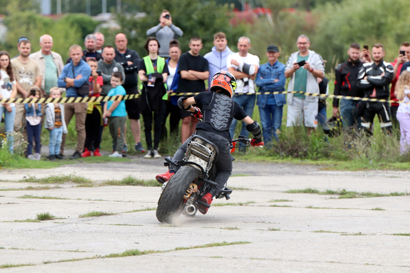 24/44 Stunt po gorzowsku. Tak bawili się motocykliści