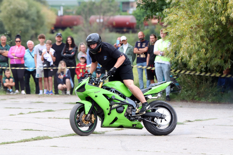 33/44 Stunt po gorzowsku. Tak bawili się motocykliści