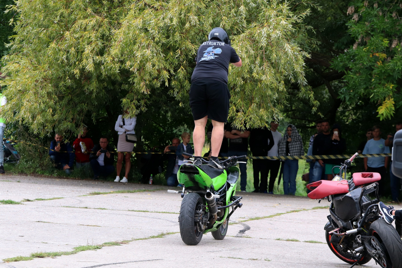 37/44 Stunt po gorzowsku. Tak bawili się motocykliści