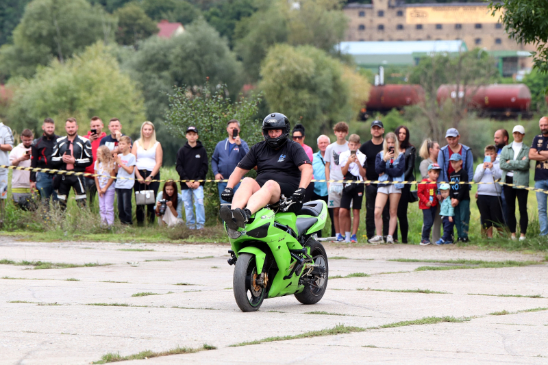 41/44 Stunt po gorzowsku. Tak bawili się motocykliści