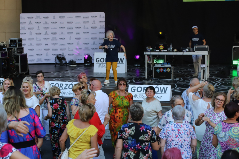 12/15 Dj Wika w Gorzowie. Porwała seniorów do tańca