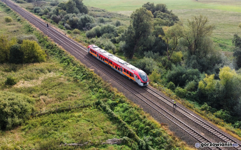 3/6 Wstrzymany ruch pociągów. Akcja służb na torach kolejowych