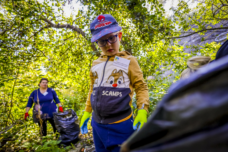 19/34 Książka za worek śmieci. Mieszkańcy Gorzowa posprzątali brzegi Warty