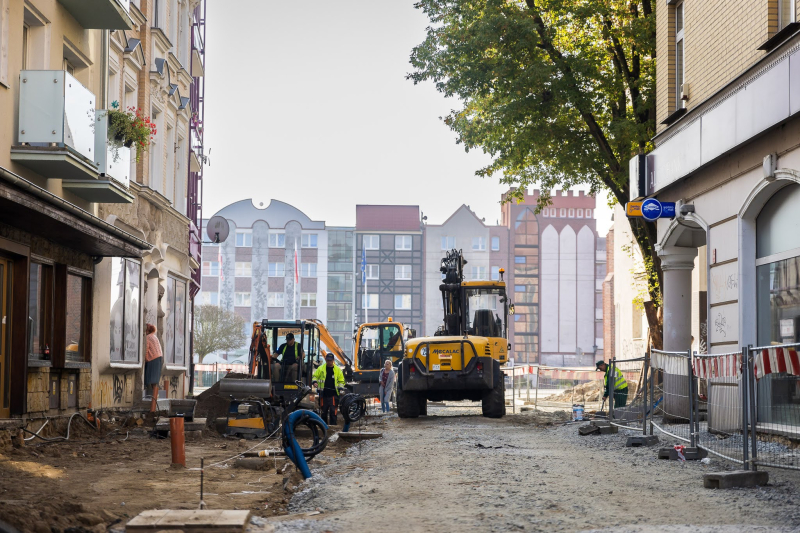 2/16 Wznowiono prace przy ul. Hawelańskiej i Wełniany Rynek w Gorzowie