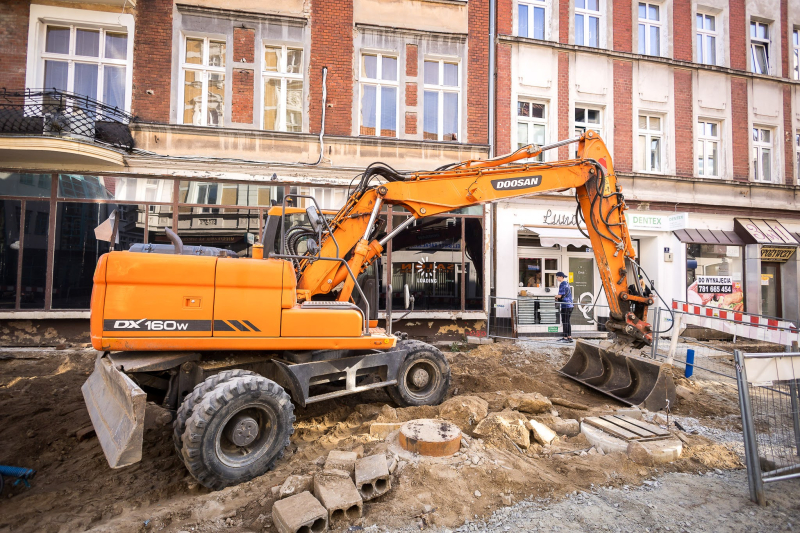 12/16 Wznowiono prace przy ul. Hawelańskiej i Wełniany Rynek w Gorzowie