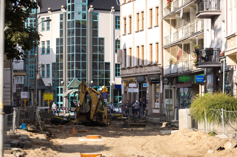 14/16 Wznowiono prace przy ul. Hawelańskiej i Wełniany Rynek w Gorzowie