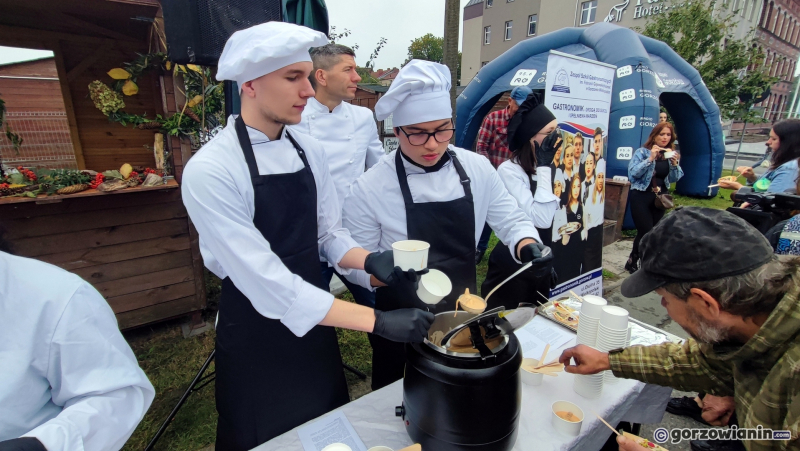 3/11 Smaki dzikiego lasu na ryneczku w Gorzowie