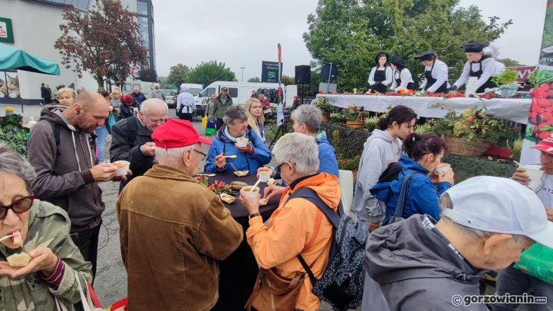 7/11 Smaki dzikiego lasu na ryneczku w Gorzowie