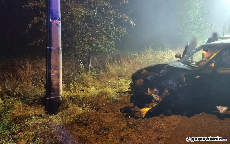 3/4 Kierujący BMW uderzył w słup przy ul. Wylotowej w Gorzowie