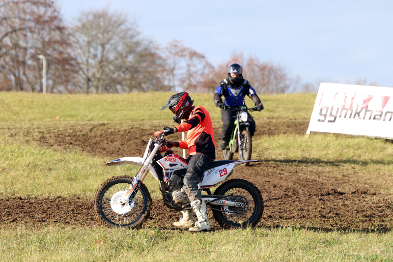 11/42 Piknik motocyklowy w Kłodawie