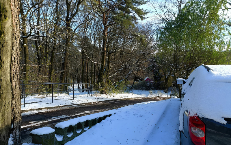 5/16 Osiedlowe uliczki przy ul. Kochanowskiego i Dąbrowskiej na os. Staszica w Gorzowie