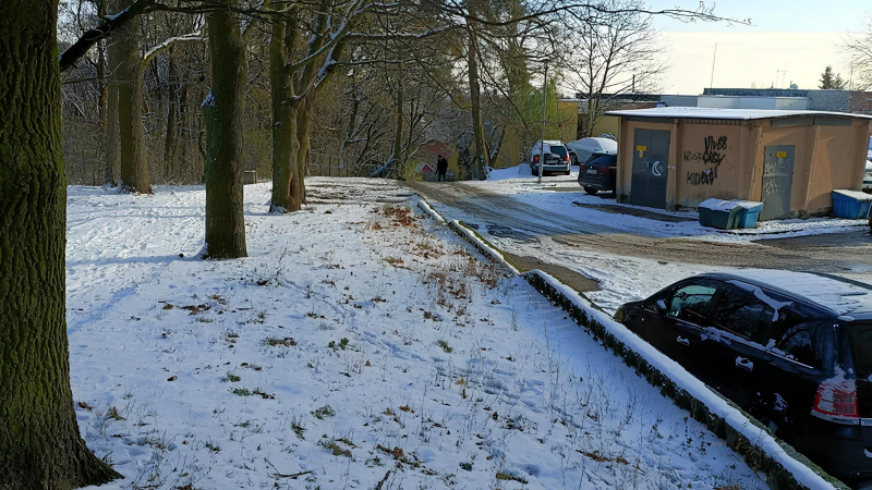 8/16 Osiedlowe uliczki przy ul. Kochanowskiego i Dąbrowskiej na os. Staszica w Gorzowie