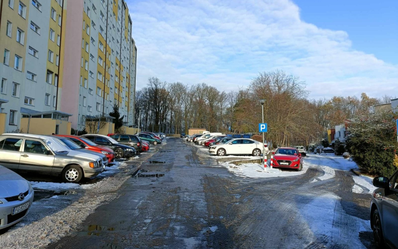 10/16 Osiedlowe uliczki przy ul. Kochanowskiego i Dąbrowskiej na os. Staszica w Gorzowie