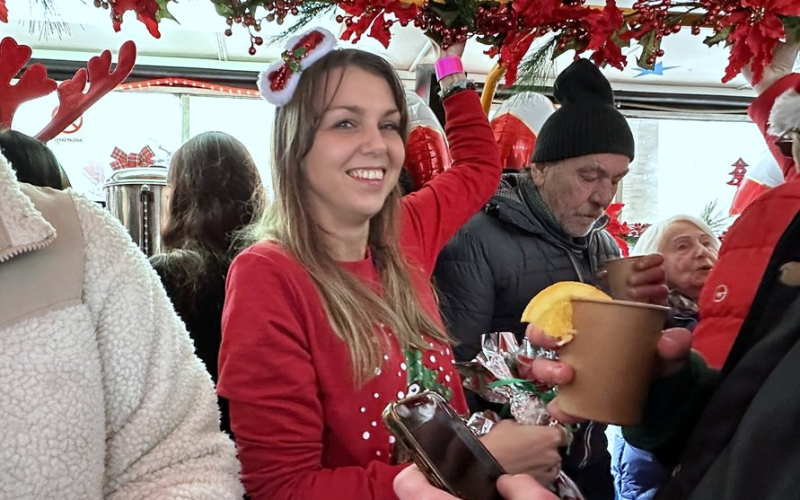 11/13 Świąteczny smaczny tramwaj. Za sterami święty Mikołaj
