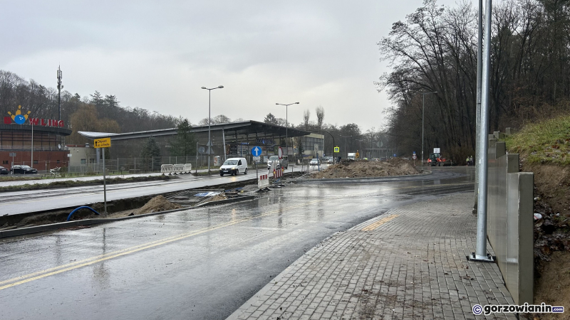 4/10 Kierowcy mogą jeździć pierwszą częścią ronda przy Słowiance w Gorzowie