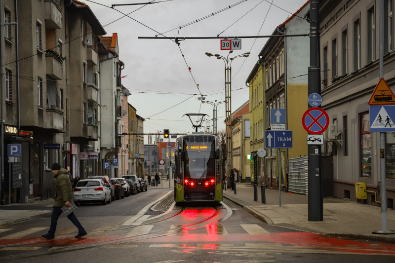 6/9 Tramwaj linii nr 4 wjechał w ul. Dworcową w Gorzowie