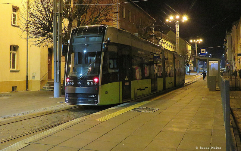 7/9 Tramwaj linii nr 4 wjechał w ul. Dworcową w Gorzowie