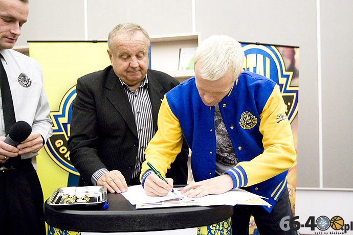 18/22 Stal Gorzów - nowe kontrakty