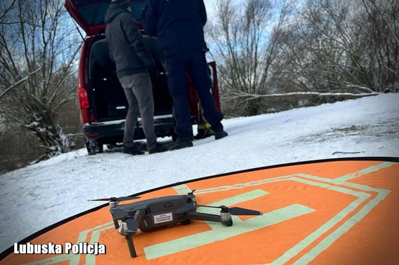 10/10 Poszukiwania zaginionego 29-latka nad zalewem Warty