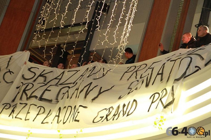 15/55 Prezentacja nowych zawodników w Galerii Askana