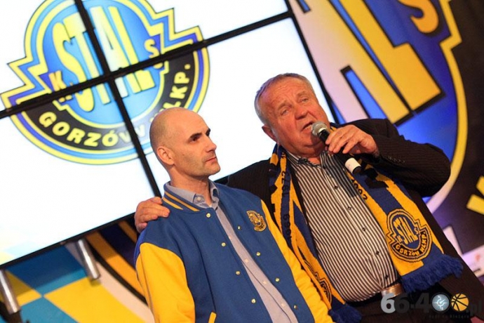 17/55 Prezentacja nowych zawodników w Galerii Askana