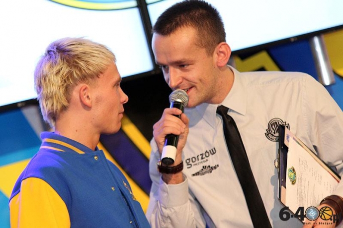 25/55 Prezentacja nowych zawodników w Galerii Askana