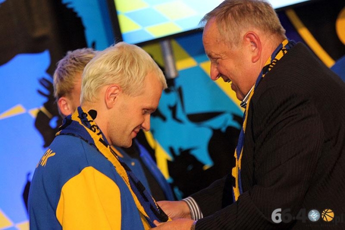 33/55 Prezentacja nowych zawodników w Galerii Askana