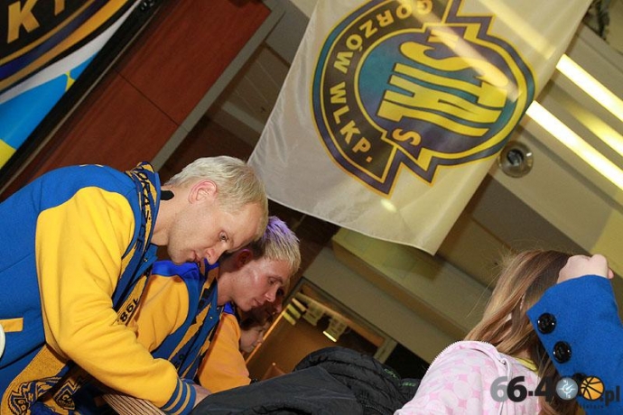 54/55 Prezentacja nowych zawodników w Galerii Askana