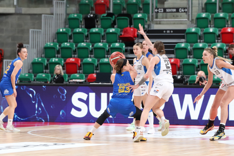 28/33 Gorzowskie koszykarki pokonały Arkę Gdynia w Pucharze Polski