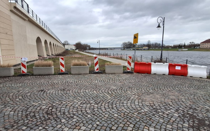 3/7 Zamknięta ścieżka nad Wartą w Gorzowie