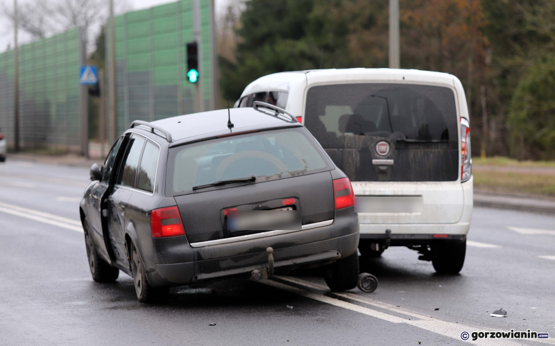 9/11 Zderzenie audi i fiata na Kasprzaka w Gorzowie