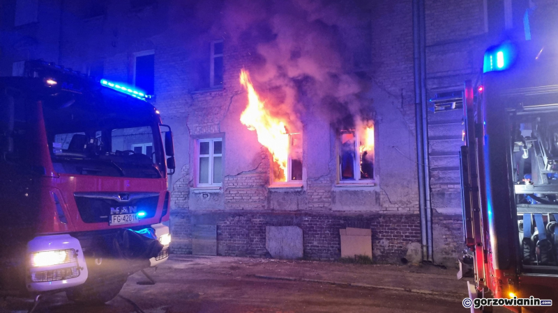 7/14 Pożar pustostanu na Zawarciu w Gorzowie