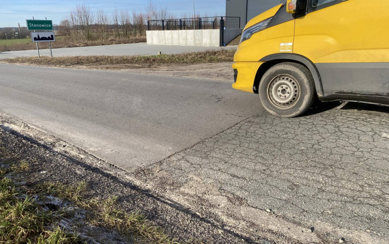 6/9 Zamknięta droga powiatowa Stanowice - Racław