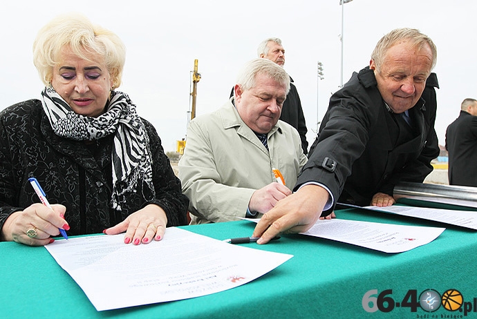 17/22 Kamień węgielny pod rozbudowę stadionu im. Edwarda Jancarza