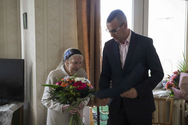 5/7 100 urodziny mieszkanki Gorzowa. Wyjątkowy jubileusz pani Ludmiły