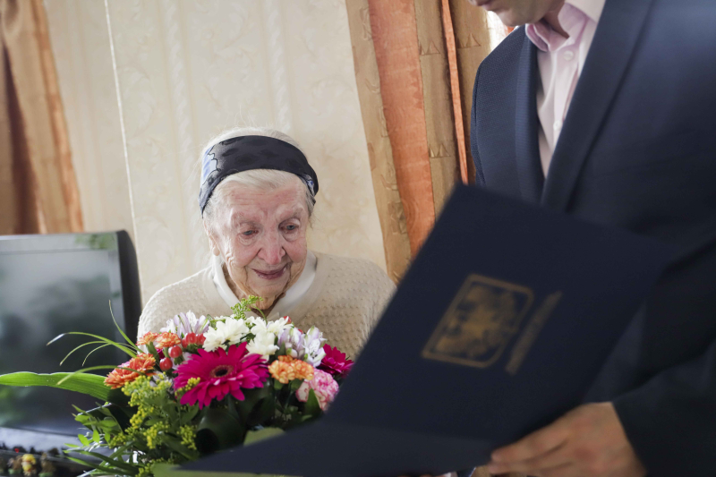 6/7 100 urodziny mieszkanki Gorzowa. Wyjątkowy jubileusz pani Ludmiły