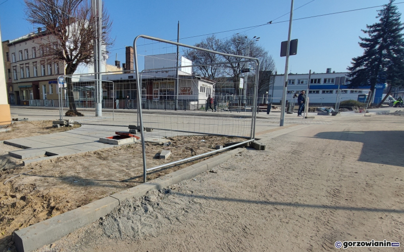 8/14 Przebudowa placu przed dworcem PKP w Gorzowie