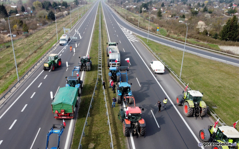 15/20 Protest rolników w Gorzowie. Zablokowany węzeł S3 Gorzów Południe